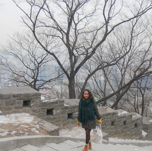 Anyeong haseyo. First time visiting Korea. 😍😍 💕💕 .....#sakuralisha #independentwoman#indonesianbeautyblogger  #beautybloggers #travellife #travelblogger #travel #travelling #ootd #fashion  #outfit #fashions  #beautyblogger #outfits #korea #winter #fashionoftheday #outfitoftheday #clozetteid #traveller #instatravel #koreantrip