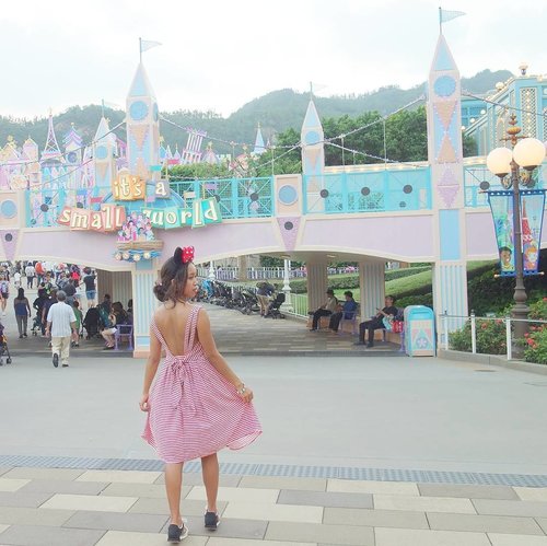 Playing around till drop in Hong Kong Disneyland#throwback ...#sakuralisha #independentwoman#indonesianbeautyblogger  #beautybloggers #travellife #travelblogger #travel #travelling #ootd #fashion #follows #followback #followforfollow #follow4follow #followme #likeforlike #like4follow #likeforfollow #like4like #outfit #fashions  #beautyblogger #outfits #hongkong #fashionoftheday #disneyland #outfitoftheday #clozetteid #traveller