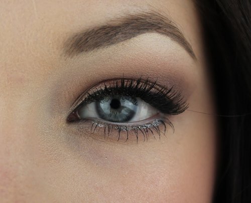 Effortless Neutral Smokey Eye: Makeup Tutorial | Tori Sterling â¡ - YouTube
