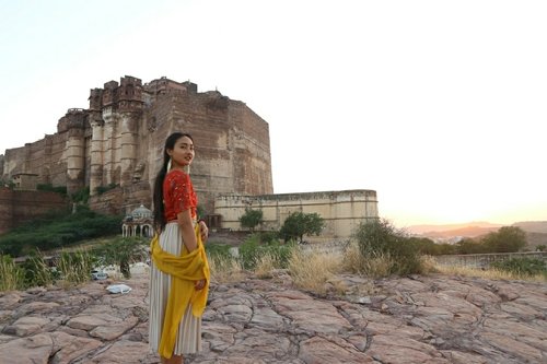 India 💖💖💖
Jaipur outside the fort
#travel #clozzeteid