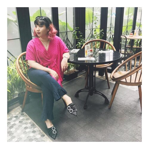 Happy Friyay 💖☺️💕✨
.
.
#ClozetteID #ootdindo #ootdmagazine #lookbooindo #indonesianfashionblogger