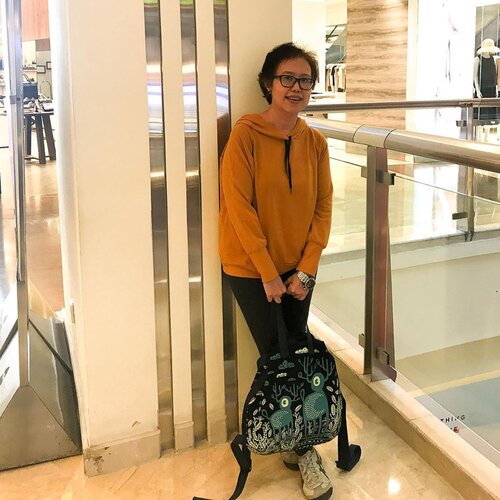 Strolling around the city ❤️ ⁣
⁣
⁣
⁣
#ootd ⁣
#ootdcasual ⁣
#clozetteid ⁣
#fashion ⁣
#ootdwithgaudi ⁣
#ootdwithuniqlo⁣
#onitsukatiger ⁣
#sackaibag ⁣
#casual ⁣
#lifestyle ⁣
#jakarta