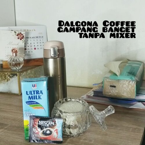 Yuk bikin #DalgonaCoffee yang lagi viral, gampang banget dan tanpa mixer krn aku emang ga punya mixer 😝.Bahan-bahannya udah aku tulis lengkap di video yah.. Tips anti gagal dari aku, kalau ga punya kopi seperti yg aku pakai kalian bisa gunakan kopi instant apapun asal yg ga ada ampasnya ya...Enak dan seger banget, lumayan buat menghilangkan kerinduan ngopi cantik diluar karena lagi rebahan #DiRumahAja ya kan...Klo udah cobain, kasi tau aku yah... 😉.#dalgona #coffee #anitamayaadotcom #recipe #bloggerslife #lifestyle #food #beauty #blogger #ClozetteID