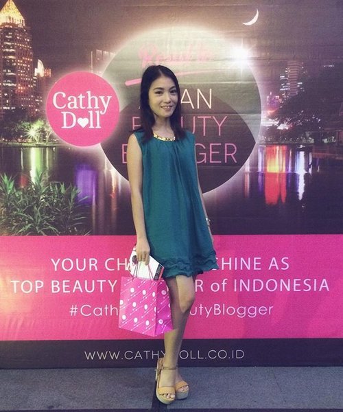 .Thank you @cathydollindonesia for having meAkhirnya rasa penasaran dg brand yang satu ini sudah terobati, sekarang jd ga sabar cobain produk dari goodiebag nya 😂.#cathydollblogger #cathydollindonesia #cathydollbeautyblogger #ClozetteID #StarClozetter #cathydoll #koreanmakeup #koreanskincare #beauty #bloggerslife #beautyevent #indonesianbeautyblogger