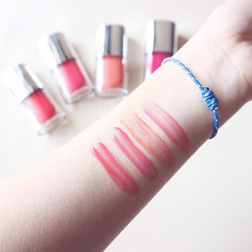 .
Hand swatches for Maybelline Sensational Lip Tint!!
More review and swatches on my lips are on my blog (click link on bio).
Maybelline Sensational Lip Tint are now avaiable on @sociolla. Use my voucher SBNLAL2H for 50.000 off on min purchase 250.000 😻
.
#MNYliptint #maybellineliptint #maybelline #maybellineindonesia #maybellinenewyork #liptint #lipcolor #koreanlips #makeup #beauty #clozetteid #bblogger #bloggerslife #indonesianbeautyblogger #sociollablogger #lipswatches #happiness #girljustwannahavefun