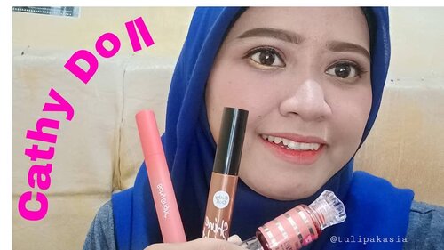 CATHYDOLL (BROWCARA, LIP TINT,LIP PAINT).Aku langsung jatuh cinta sama browcara dari @cathydollindonesiaSebelumnya belum pernah coba pake browcara,ya namanya ga kenal itu ga sayang ya,jadi gitu, setelah coba eh jadi suka banget 😍 karena bikin alis kita ga goyah meski kena angin ataupun air 😱.Perpaduan lip paint sama lip tintnya jadi ombre lips yang cantik ala Korea ☺️.Mau tahu video review dan lengkapnya,cek di blog n YT aku.Blog⬇️https://strawberrymisire.wordpress.com/2019/12/16/review-cathydoll-browcara-lip-tint-lip-paint/.YT ⬇️https://youtu.be/b5oADZFmn4k.#cathydoll #cathydollindonesia #browcara #liptint #lippaint #clozetteid #beautyreviewindonesia #beautybloggerindonesia #beautiesquad #beautychannelidtrend