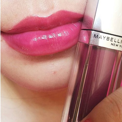 Swatches lip polish in glam 6 ! My favv color of lip polish @maybellineina  #clozetteid #makeup #maybellineid #lippolish #motd.