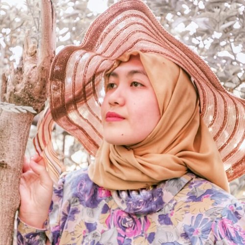 Photo profile updated ! #ClozetteID#springsummer2019 #fashionblogger #ClozetteidReview#indonesianfashionblogger #stylingwithlove❤ #modestfashion#springoutfit #styleinspo