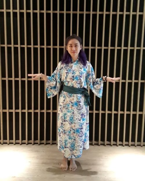 My silly happy face after Onsen and Thai Massage from @yunomori_sg 
Thank you @brandcellar for your kindness
This experience made me want to fly back to Japan 🇯🇵 again 😊😊😊
.
.
.
#ladies_journal #bloggersg #sgblogger #clozette #clozetteid #bloggers #yunomorionsen #tgif #funny #comedy #fun
