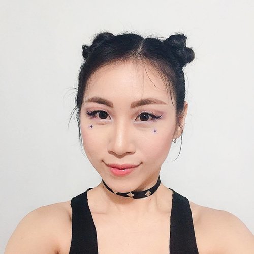 I feel so J-pop in cute way and this look get inspired from @mariakarinaa that I silently love it 😜
.
.
.
#ladies_journal #clozette #clozetteid #selfie #makeup #cotw #jpop #kpop #makeup #makeupartist #makeupjunkie #makeuptransformation #beauty #beautyblogger #bblogger #fotd #motd #transformation #asian #asiangirl #cute #kawaii #gwiyomi