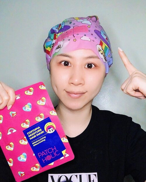 Don’t ask why suddenly I have double eyelid. Because I just finished watching K-drama in one day 💁🏻Btw this hair mask is really good tho. It’s very #moisturizing and #nourishing Costopia Moisture Hair Mask (5EA)http://hicharis.net/ladiesjournal/O1p#CHARIS #COSTOPIA #PATCHHOLIC #HNCO #CHARISSTORE #charisAPP @hicharis_official @charis_celeb #ladies_journal #review #beauty #clozetteid #clozette #nomakeup #beautyreview