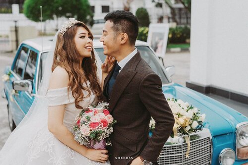 Hey you! I’m so glad that God picked you to be in my life. Keep making me smile!
#WILLalwaysloveYU
.
.
.
📷 @sheerss_id @zakhrihrp 
#sheerssHari
.
.
.
.
.
#weddingday #thebridestory #thebridebestfriends #weddinginspiration #mywedding #clozette #clozetteid