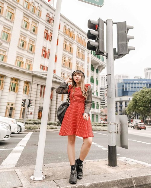William: “Okay beb but we have only 30 seconds to take photos before the light turns green”
.
.
.
📍 Old Hill Police Station
.
.
.
.
#travel #visitsingapore #passionmadepossible #singapore #oldhill #clozette #clozetteid #yunitapassionmadepossible