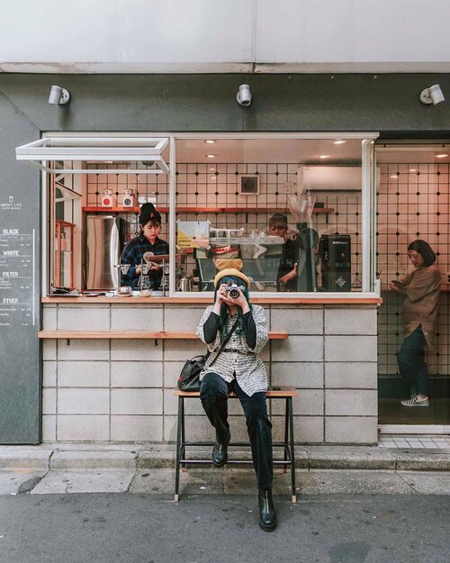 A quick stop for coffee and some 📸📸📸📸
.
.
.
*last two pics taken with film camera #35mm #canonftql #kodakgold200
.
.
.
.
.
#clozette #clozetteid #japan #wheninjapan #travel #lifestyle #coffeeshopjapan #yunitainjapan #lookbook #ootd #outfit #explorejapan