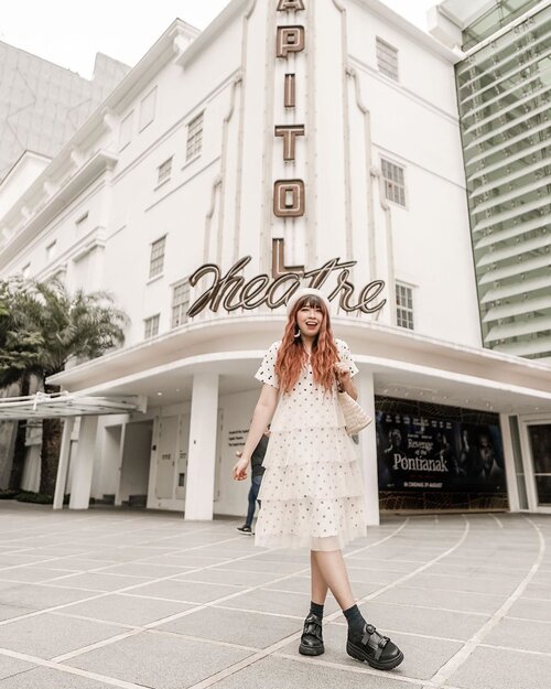 flaneur .
.
.
.
.
📷 @williamiskandar .
.
.
.
#clozette #clozetteid #exploresingapore #visitsingapore #singapore #wheninsingapore #travel #lookbook #outfit #ootd