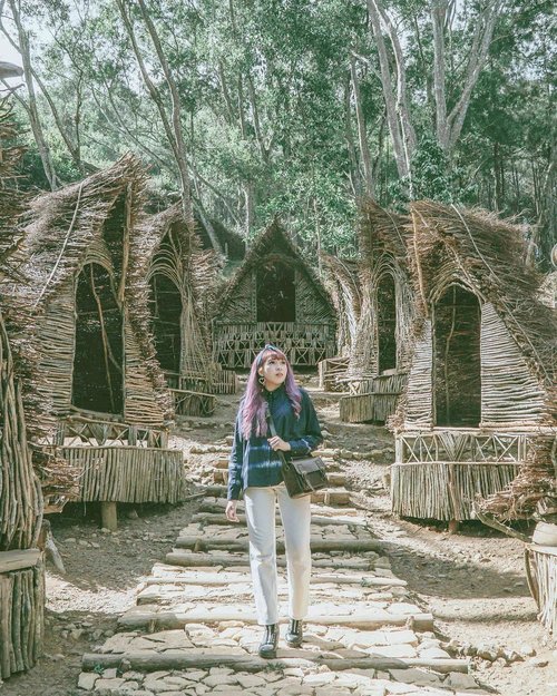📍Seribu Batu Songgo Langit
.
.
.
.
#explorejogja #exploreindonesia #yogyakarta #jogja #ggrep #ggreptrend #ggrepstyle #clozette #clozetteID #indonesia #travel