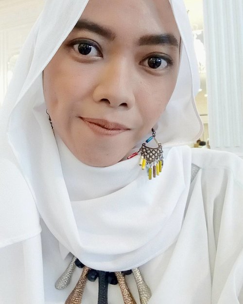 The nude of Ramadhan ❤.Makeup by @wardahbeauty...#ClozetteID #hijab #makeup #makeuplook #hijablook #selfie #beauty #blogger #beautyblogger #wardahbeauty #nude #nudemakeup #makeupaddict #indobeautyblogger #indobeautygram #indonesianfemalebloggers #bloggerperempuan #bloggerbabe #starclozetter #clozetter