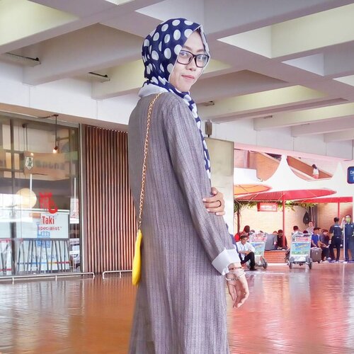 It’s not about being the best. It’s about being better than you were yesterday.
.
.
.
.
.
#ClozetteId #clozettedaily #Fashion #hijab #hijabstyle #hijablook #hijabstyleindonesia #hootd #hijaboftheday #potd #starclozetter #casual