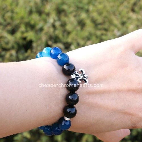 Black and Blue Chrome Hearts Silver Bracelet with Scout Flower Pendant Online
Brand: Chrome Hearts.
Available Size: free size.
Materials: 925 Silver, Rock Crystal, Agate, Tourmaline
Ball Diameter: about 10mm. 