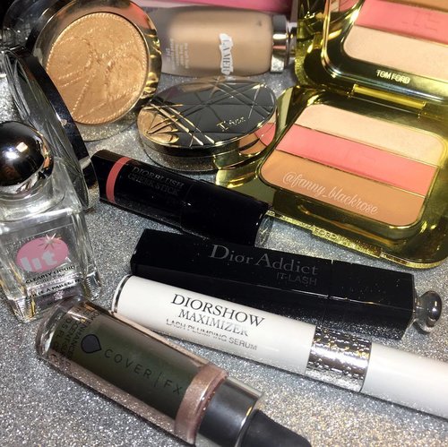 Playing with some beautiful things this morning 🤗💛🤗💖🤗💛✨ #Dior #diormakeup #diorbeauty #coverfx #celestial #litcosmetics #tomford #tomfordbeauty #tomfordmakeup #lamer 🌞✨🌞✨🌞✨
Have a good day ahead for everyone 🌞✨🌞✨🌞✨
#makeup #makeuptalk #makeuppost #makeupblog #makeuppost #makeuplookbook #clozette #clozetteid #beauty #beautyblog #beautylover #beautyvlogger #beautyyoutube #beautyaddict #beautyobsessed #makeupjunkie #makeupmafia