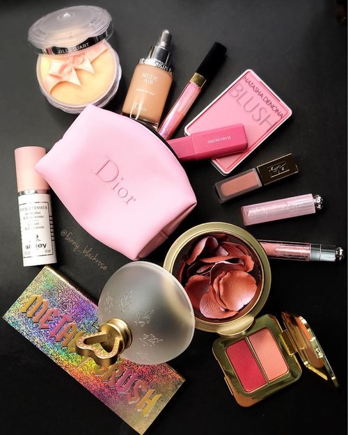 My #Pink #GoTo 💖💫 #Dior  #DiorBeauty #DiorNudeAir #Sisley #DoubleTenseur  #Diorbackstage #Hakuhodo #Makeupbrush #jillstuart #Natashadenona #Lmladuree #Laduree #PetalBlush #ysltatouagecouture #Chanel 💖💫💖💫💖💫💖💫💖💫
#makeup #makeupaddict #makeuppost #makeuplover #makeupflatlay #clozette #clozetteid #luxurybeauty #diorvalley