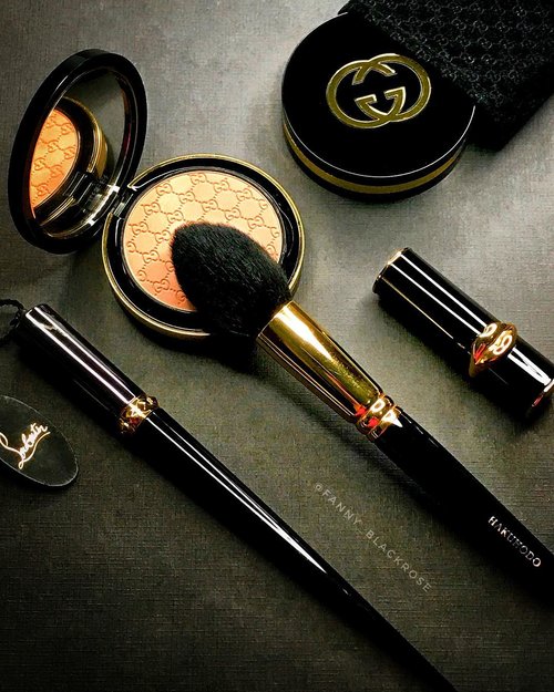 Enjoying my precious #MeTime before long busy #weekend 🖤
Still using your #guccibeauty #guccimakeup ? 😊
It was very hype around launching time and there’s nothing much after that 😁
.
.
#gucci #luxurybeauty #patmcgrath #patmcgrathlabs #lipstick #hakuhodo #makeupbrush #makeupbrushes #clozette #clozetteid #black #gold #louboutin #louboutinlipstick #makeupcollector #makeuplover #beautyjunkie #beautyblogger #wakeupandmakeup #makeupflatlay #louboutinworld #makeuptalk #makeuppost