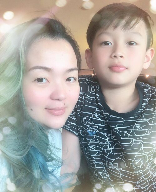 With my #plusone ♥️ Always ... #forever ... my baby ... @sebastianm4x ♥️
•
•
•
#instafamily #fam #meandmommy #momandme #mermaidhair #mermadians #idontplaniplay #bluehair #greenhair #bali #balibound #airportlife #family #instaboy #instakid #beautygram #beautylover #beautyful #clozette #clozetteid