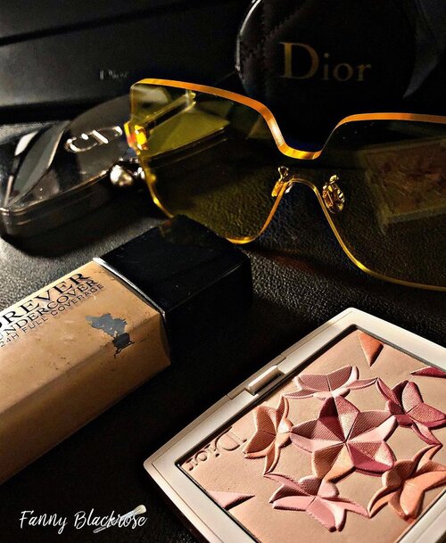 It’s been a while ... 💛
#ShopMyStash 
@diormakeup @dior •
•
•
#makeup #makeuppost #makeuptalk #diorforever #diorglasses #diorbeauty #makeuptalk #diorindonesia #diorsunglasses #makeuplover #makeupaddict #diorbeautylovers #diorbeautymalaysia #beautydior #clozette #clozetteid #dior