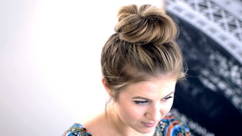 Messy Top Knot for Short Hair Tutorial - YouTube