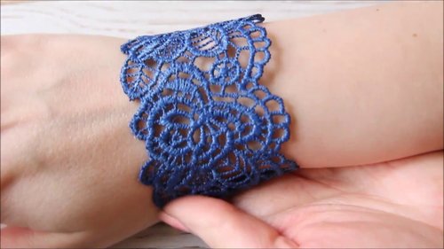 Lace bracelet tutorial and jewelry kit review - YouTube