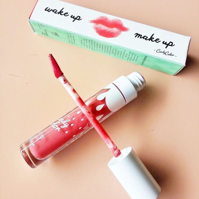 Wake up and make up πYang bikin semangat bangun pagi tuh yaa ini. Buat dandan trus pakai gincu favorite π π @candycolorcosmetics Matte lip Cream in Marshmallow#ClozetteID #CandyColor