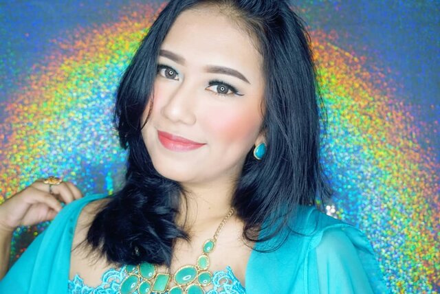 Recreate Princess Jasmine's Look from Aladdin Movie .Suka banget sama hasil looknyaπ§ , nanti nonton flim Aladdin pakai look ini ah ! .Product Detail :πLakme Absolute White Intense Skin Cover Foundation - Shade 01.π Lame Absolute White Intense Wet and Compact Compact - Almond Honey.π Lakme Absolute Reinvent Face Stylist Blush Duos - Pink Blush.π Lakme Absolute Reinvent iluminating Sun Kissed Bronzer.π Lakme Absolute Reinvent iluminating Moon-Lit Highliter.π Lakme Absolute Reinvent iluminating Eye Shadow Palette - Royal Persia.π Lakme Absolute Reinvent Precision Liquit Eyeliner - Black.π Lakme Absolute Reinvent Sculp Studio Hi-Devinition Matte Lipstick - Rouge Babe.Video tutorialnya menyusul di youtube channel yah guys π...#awholenewlook@lakmemakeup @sociolla @beautyjournal #disney#lakmexdisneyaladdin#lakmexaladdin#makeup #beauty #beautyblogger#indonesiabeautyblogger#indobeautygram #bblogger#asianblogger #bbloggers#followforfollow #likeforlike#makeupindo #makeupindonesia#instafashion #fashion #l4l #like#ibb #f4f #YossiMakeup #ClozetteID #Makeuptutorial@indobeautygram@indovidgram#indovidgram#IVGBeauty#Indonebeautyvlogger #clozetteid