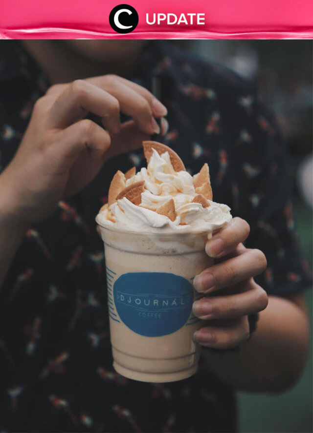 Nothing more exciting than get a good coffee for free! Mau ditraktir di Djournal Coffee? Kamu dapat lihat infonya pada bagian "Premium" di aplikasi Clozette. Bagi yang belum memiliki Clozette App, kamu bisa download di sini http://bit.ly/app-clozetteupdate. Jangan lewatkan info seputar acara dan promo dari brand/store lainnya di Updates section.