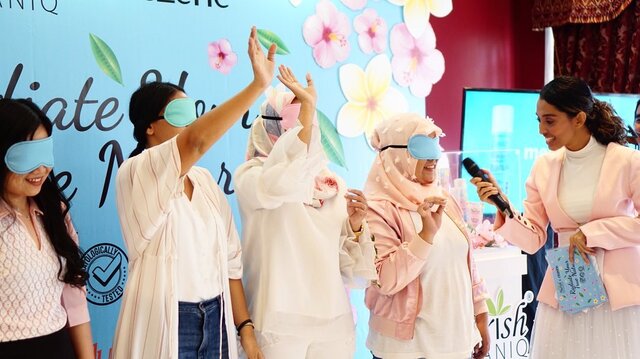 Mengaku skincare enthusiast? Eits, kamu bisa atau enggak, menebak jenis produk @nurishorganiq_id hanya dari tekstur dan wangi, seperti quiz yang diikuti oleh Clozetters siang tadi. Surprisingly, banyak yang benar menebak tanpa harus diberikan clue apapun, lho. Hebat! 👏🏻👏🏻.Selanjutnya juga ada pemenang lainnya untuk kategori best photo of the day..Thank you untuk semua Clozetters yang sudah hadir di acara kali ini. See you next time! ❤️.#NurishOrganiqIDxClozetteID #RadiateYourTrueNature #NurishOrganiqID #ClozetteID