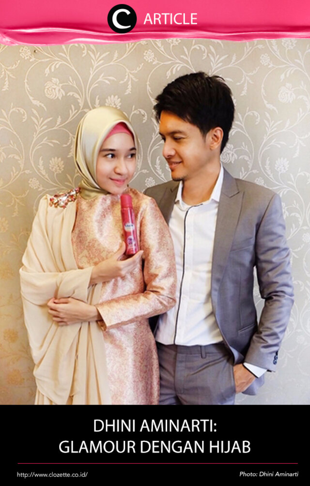 Untuk Dhini Aminarti stylenya sehari-hari lebih menyukai outfit yang simple. Namun, untuk menghadiri acara-acara formal Dhini Aminarti sering terlihat glamour dengan berbalut hijab dan pakaian yang sopan. Ingin tau cara tampil glamour dengan hijab? Baca selengkapnya di http://bit.ly/2itNdDo. Simak juga artikel menarik lainnya di Article Section pada Clozette App.