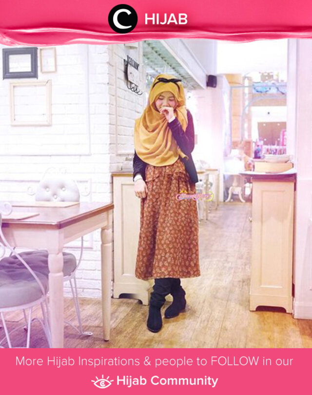 She loves to wear a long / maxi dress and combined it with black boots. Simak inspirasi gaya Hijab dari para Clozetters hari ini di Hijab Community. Image shared by Clozette Ambassador @sheemasherry. Yuk, share juga gaya hijab andalan kamu