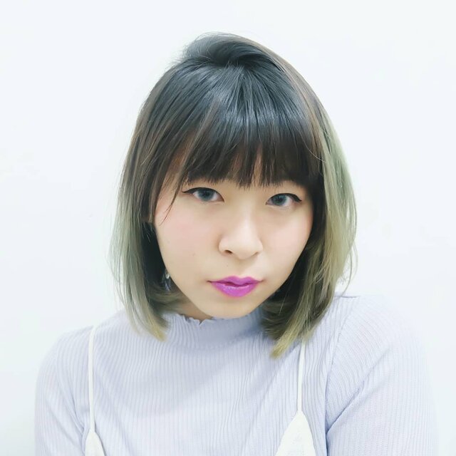 Out of my comfort zone: shiny lips and purple 😱😱 wdyt? I've made review about this lip product on #bigdreamerblog too 🤗 Kindly check it out 💖
.
.
Softlens: @x2softlens Sanso Shadow
Lips: @maybelline Color Jolt Shiny Violet Rebel
.
.
.
#clozetteid #beautybloggers #indonesianfemalebloggers #bloggerperempuan #beautyjunkie #jakartabeautyblogger #beauty #maybellinecolotjolt #purplelips