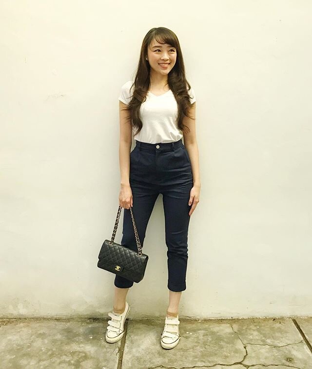 happy casual weekend everyone ❤️ #sayaLB #lovebonito #lovebonitoid #ootd #ootdindo #casual #lookbook #streetstyle #styles #styleoftheday #clozetteid
