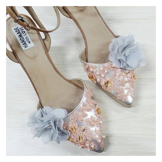 New blog post is up!
Sedikit cerita tentang mini workshop yg saya ikuti hari Sabtu lalu. Workshop mempercantik sepatu lama/baru bareng @noephy.handmade. Simak selengkapnya di blog saya ya. Link ada di bio saya. Terima kasih 😁
.
#blogpost #newblogpost #clozetteid #diy #crafting #bloggersamarinda #bloggerkaltim