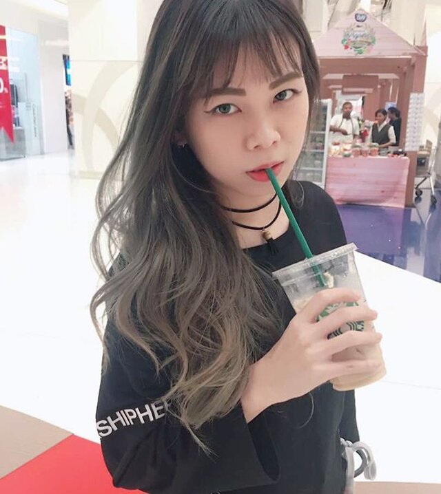 Coz there's a story in her eyes that she keep for herself -nn 👀 .
.
.
.
.
#qotd #clozette #clozetteid #beautynesia #beautynesiamember #beautyblogger #starclozetter #haircrush #asian #styleblogger #ggrep #hair #motd