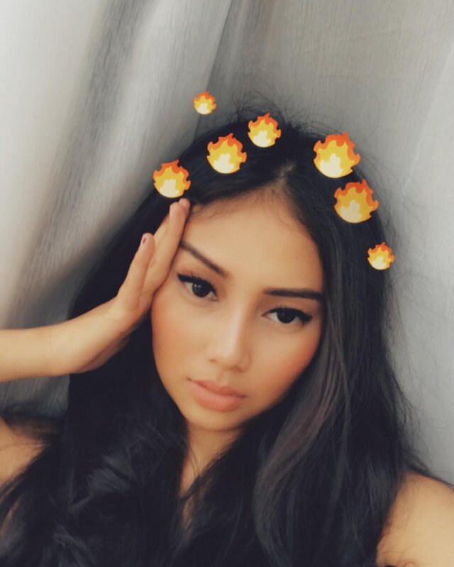 snapchat clozetteid hair hairstyle vsco vscocam makeup instagood instabeauty picoftheday girl simplelook simplemakeup girl photoftheday