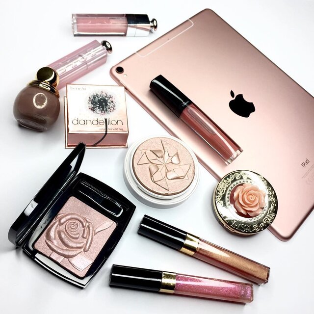 Enjoying my #Rosegold little collage πΈππΈπβ¨ after hearing amazing news π
What you said about me doesn't define me, it does define you π and if it's not enough, I am glad that I mean so much to you to talk about π€ππβ¨ Have a lovely day my "friend"
Because I couldn't sacrifice my #innerpeace for u ππβ¨ #toogoodtogiveadamn
#uglytruth
#sarcasmismyfirstlanguange
#speaksarcasmfluently
#makeuptalk
#makeup
#makeuppost
#appleipadpro
#ipadpro10
#rose
#gold
#pink
#lancome
#benefitcosmetics
#highlighter
#dior
#diorbeauty
#lizlisa
#chanel
#guerlain
#luxurybeauty
#idontplaniplay
#clozette
#clozetteid
#makeupflatlay
#indobeautygram
#iloveme
#ilovemakeup